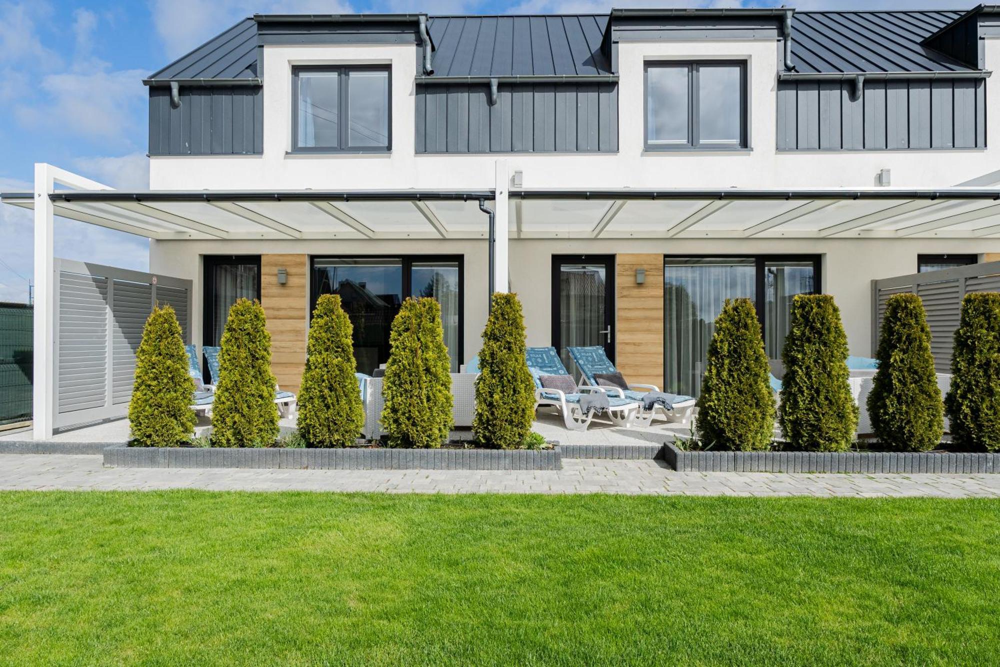 Barka - Apartamenty Premium Oraz Pokoje Blisko Plazy Karwia Exterior photo